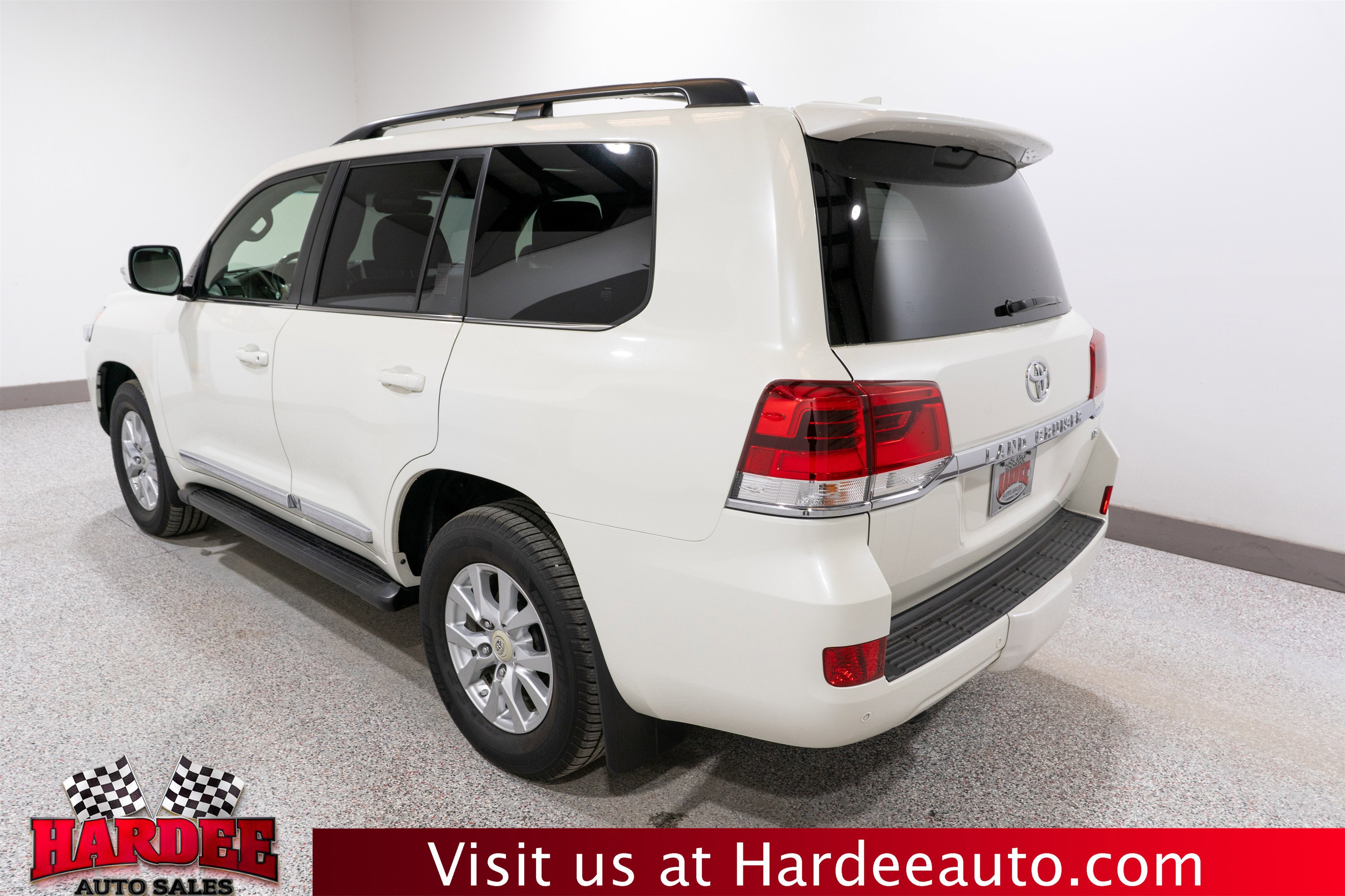 2018 Toyota Land Cruiser Base