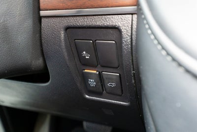 2018 Toyota Land Cruiser Base