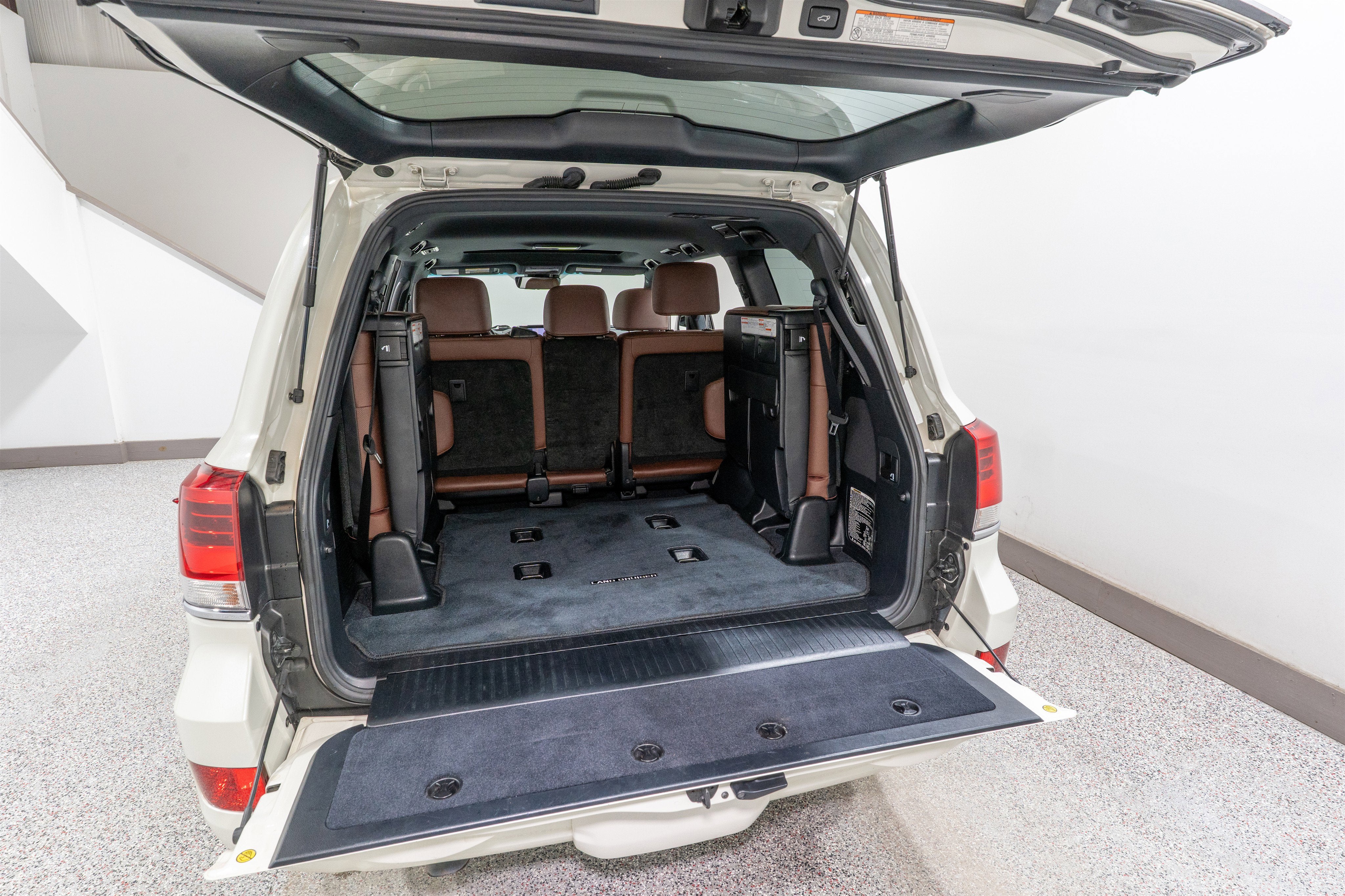 2018 Toyota Land Cruiser Base