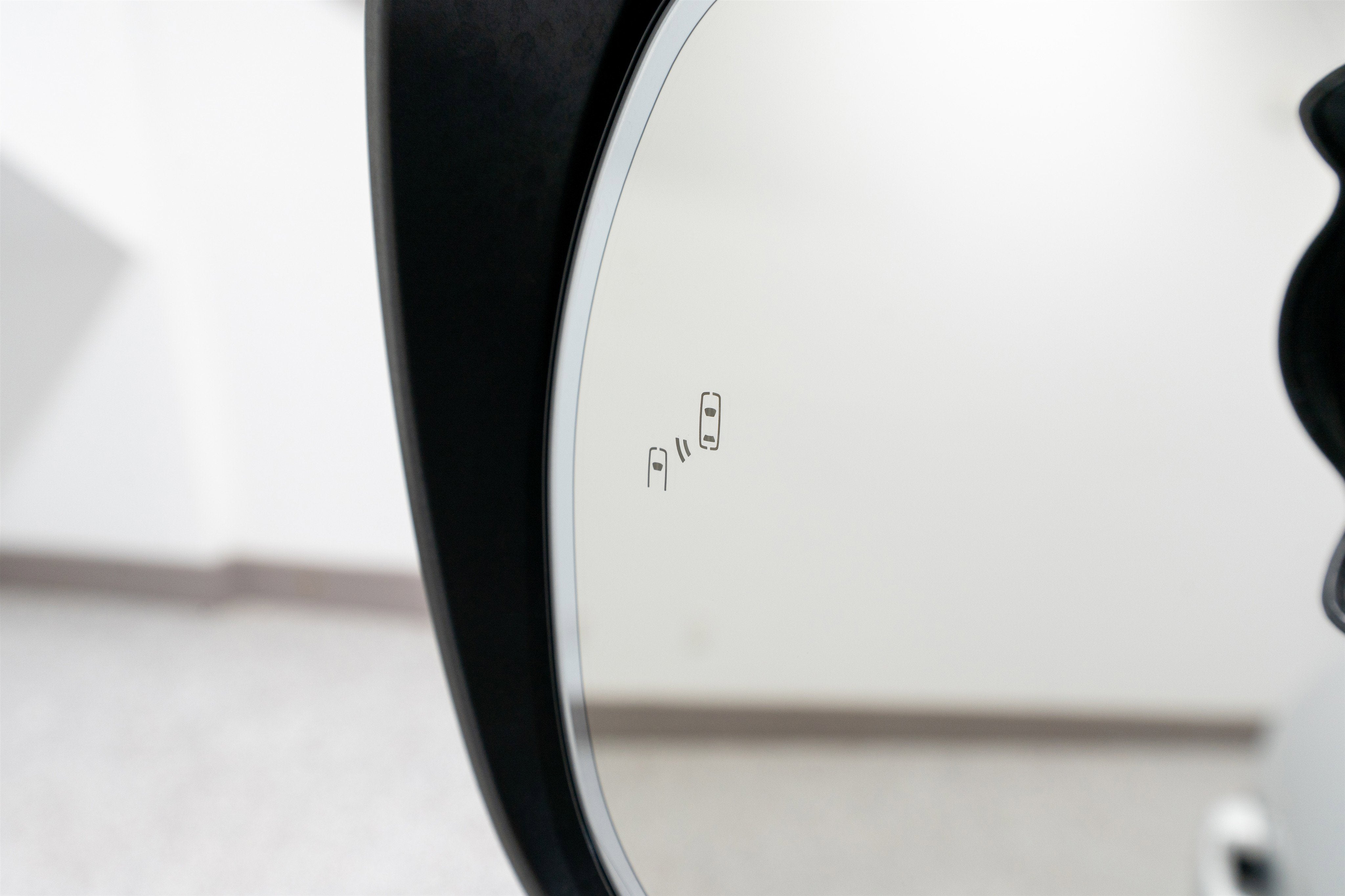 2016 Toyota Land Cruiser Base