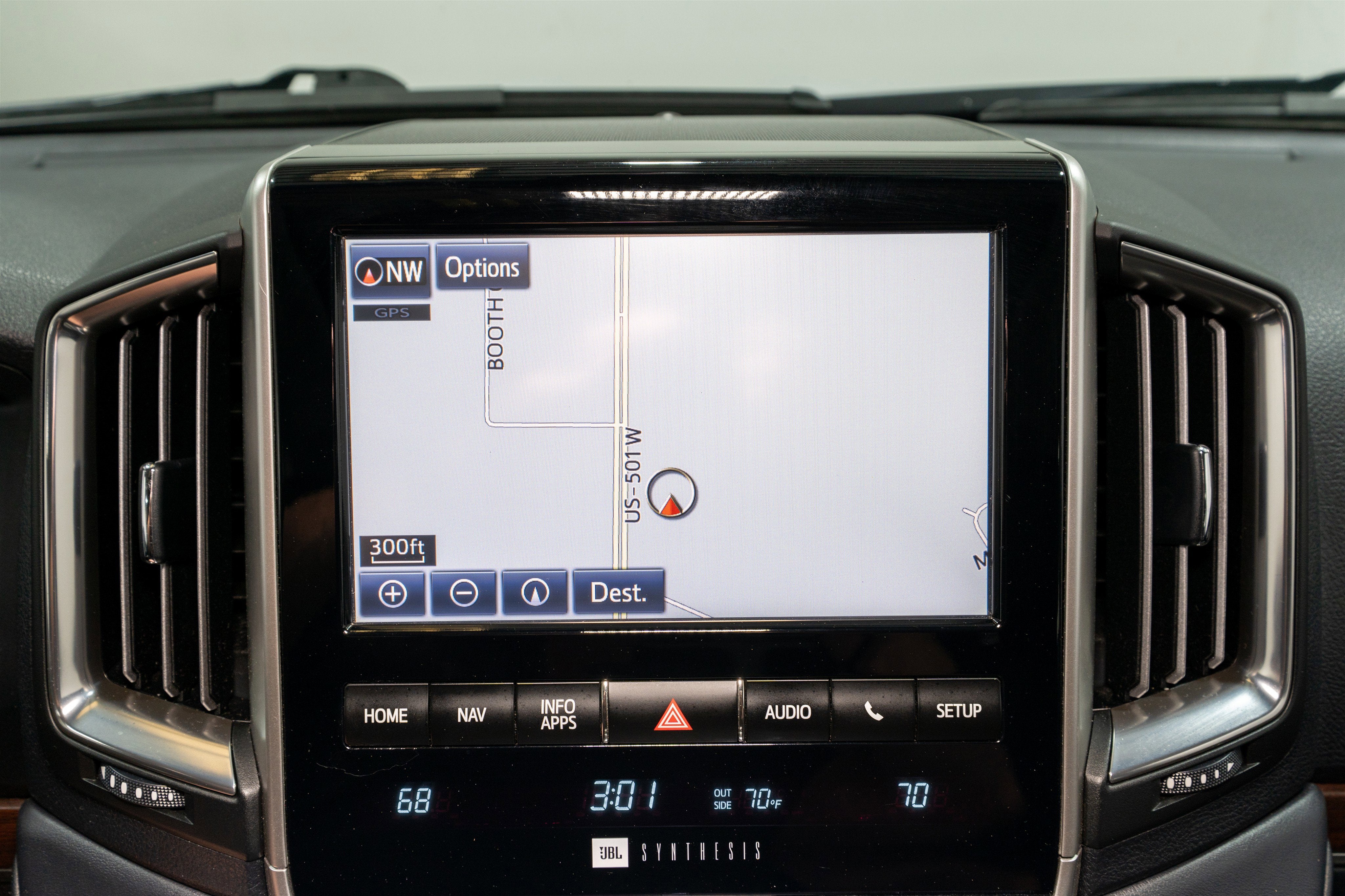 2016 Toyota Land Cruiser Base