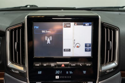 2016 Toyota Land Cruiser Base