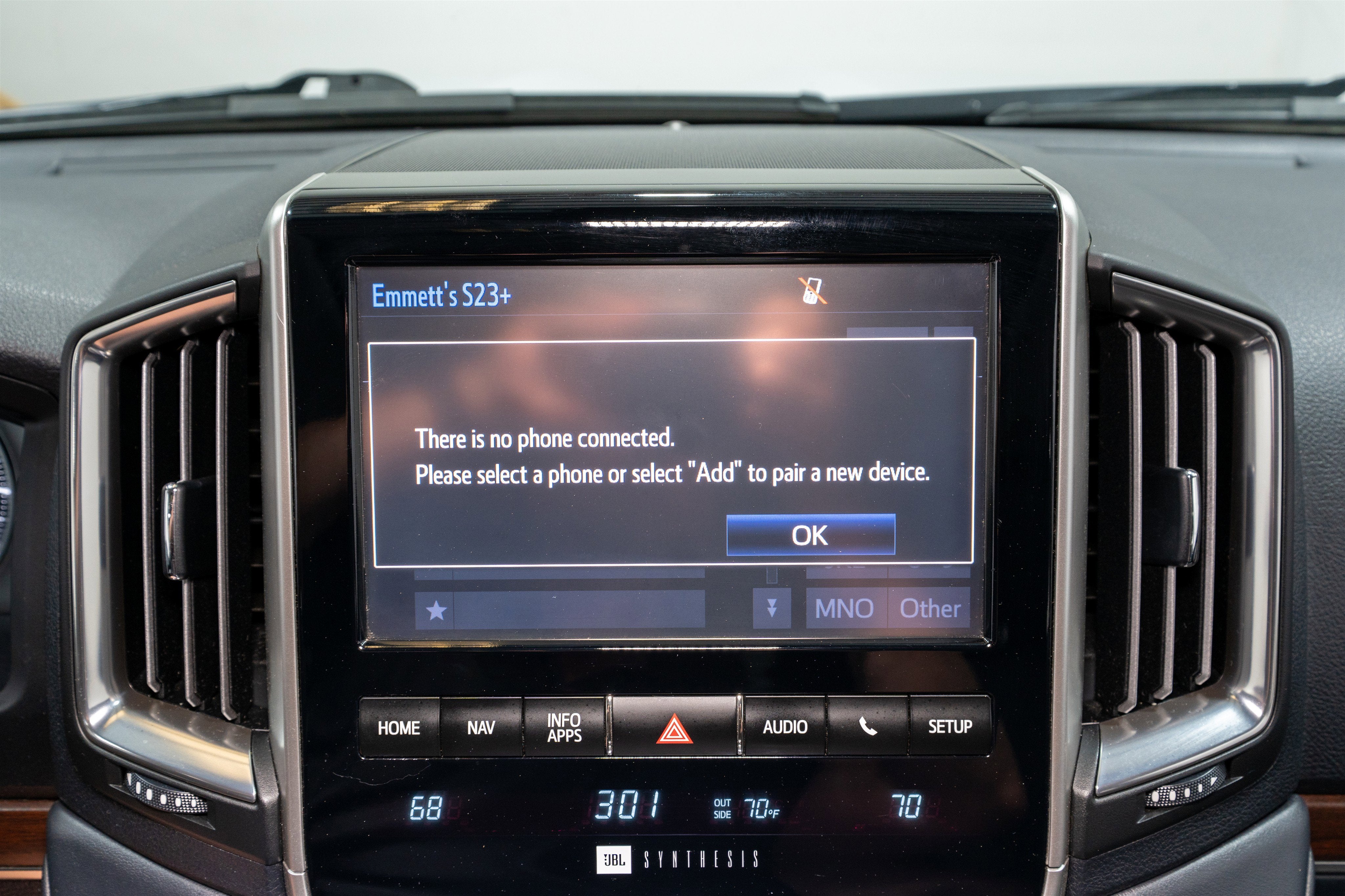 2016 Toyota Land Cruiser Base