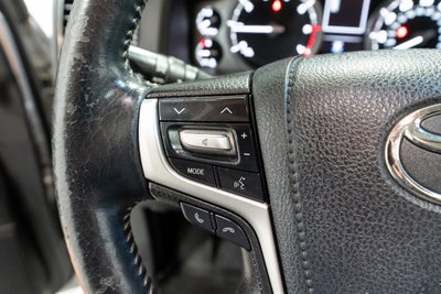 2016 Toyota Land Cruiser Base