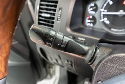 2016 Toyota Land Cruiser Base