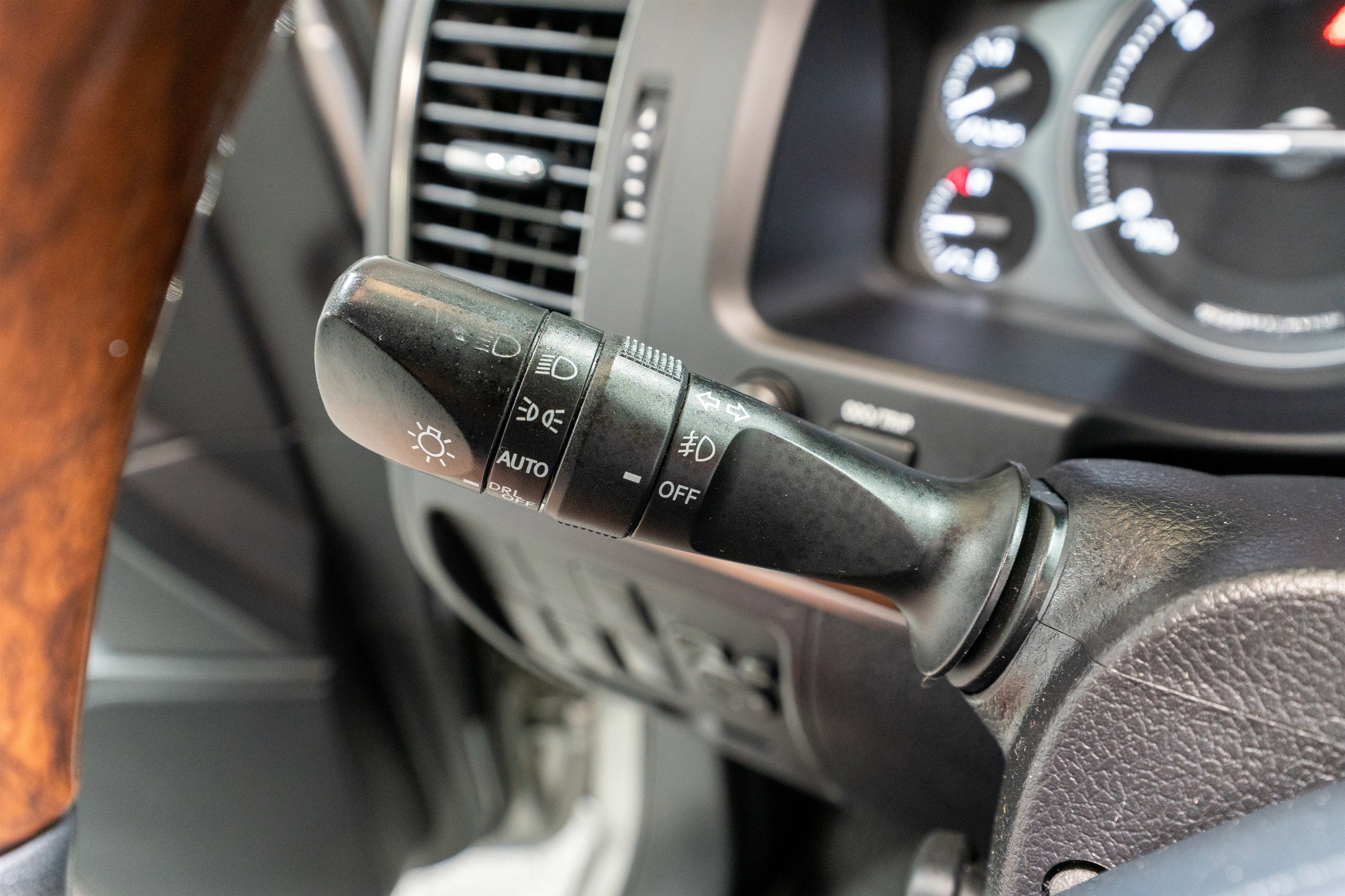 2016 Toyota Land Cruiser Base