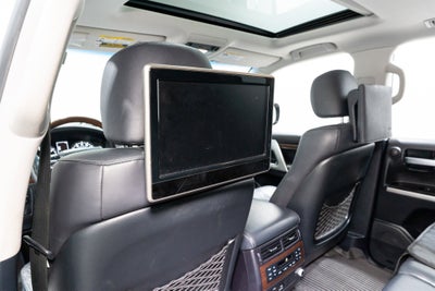 2016 Toyota Land Cruiser Base