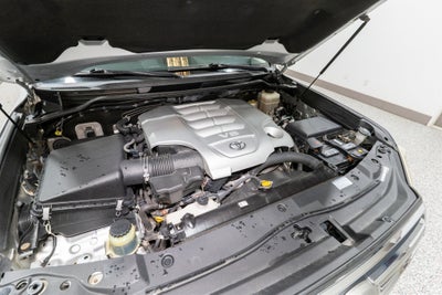 2016 Toyota Land Cruiser Base