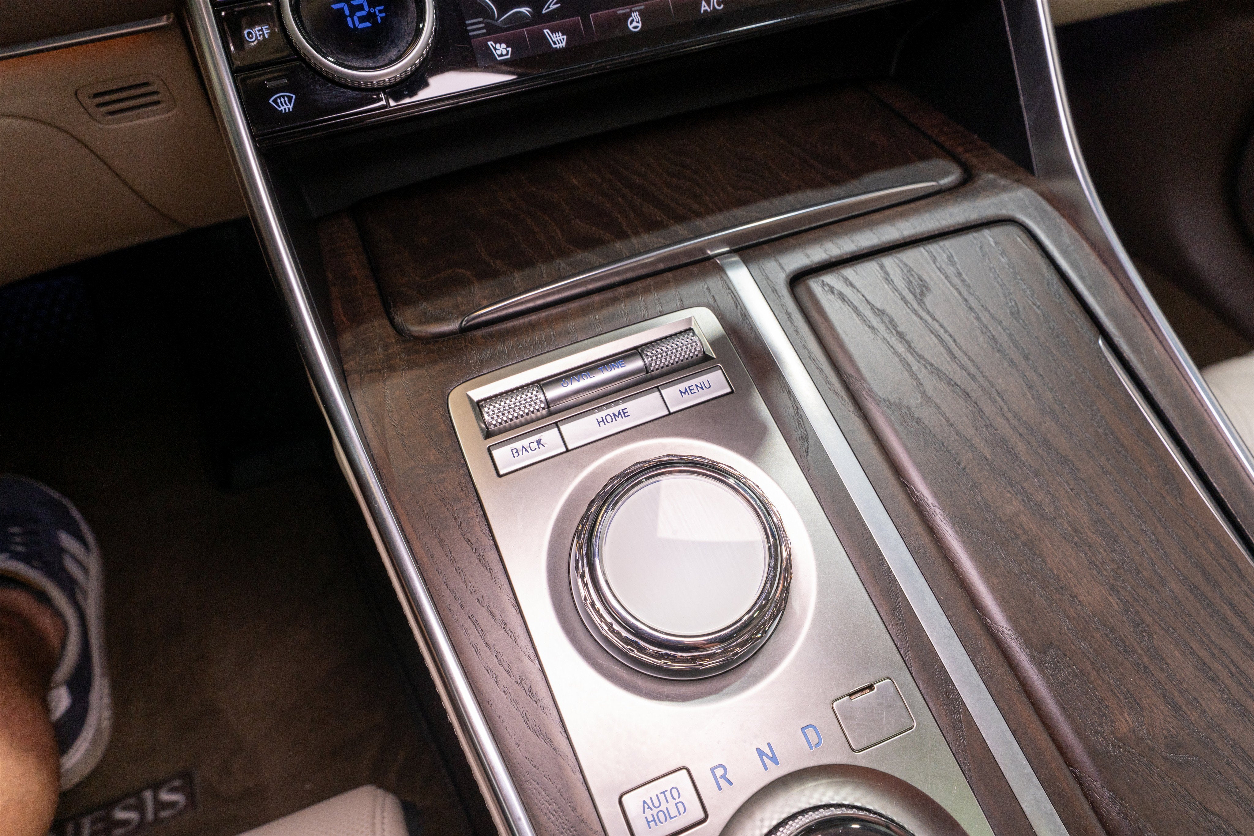 2023 Genesis GV80 Advanced +