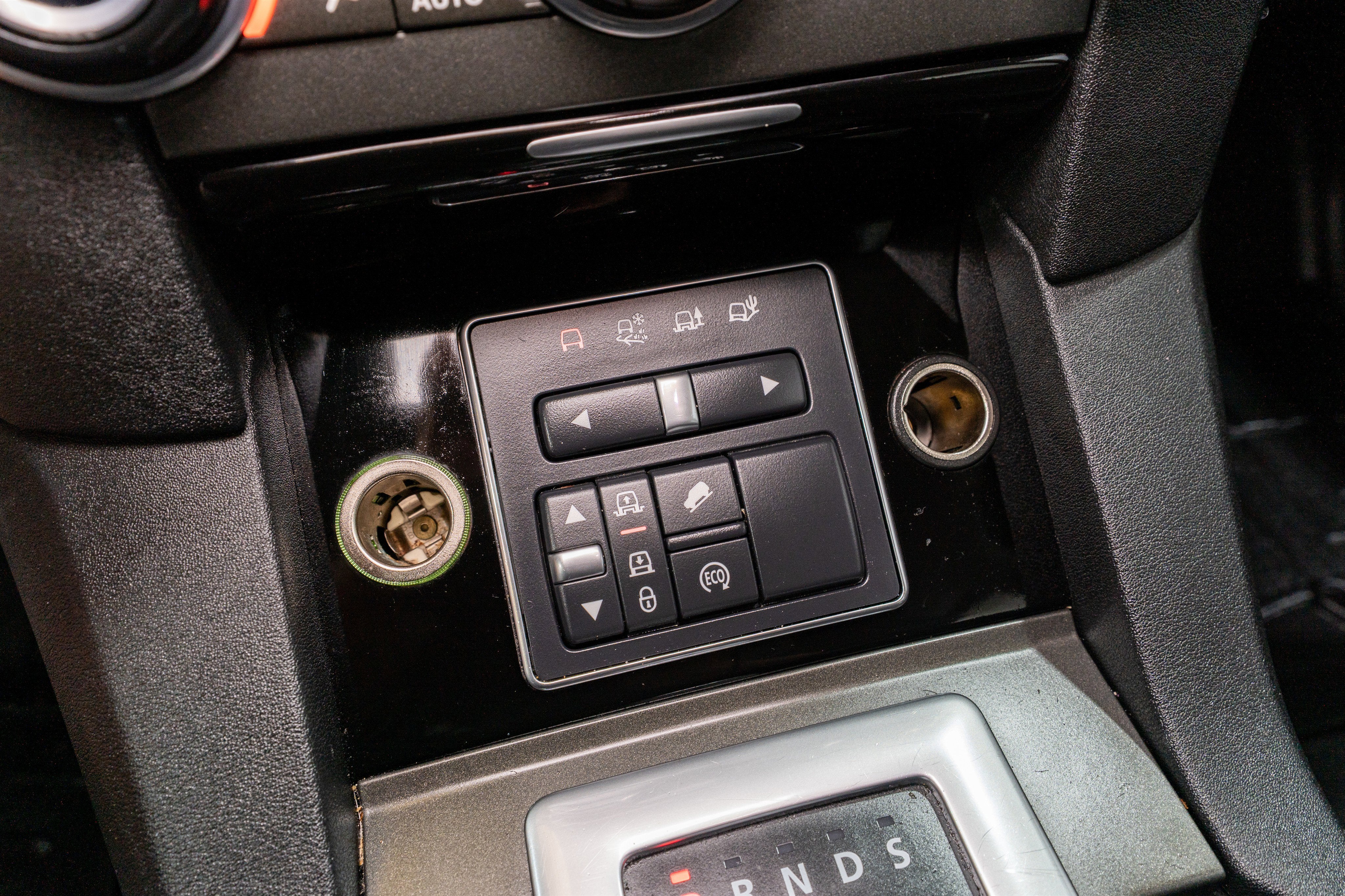 2016 Land Rover LR4 HSE LUX