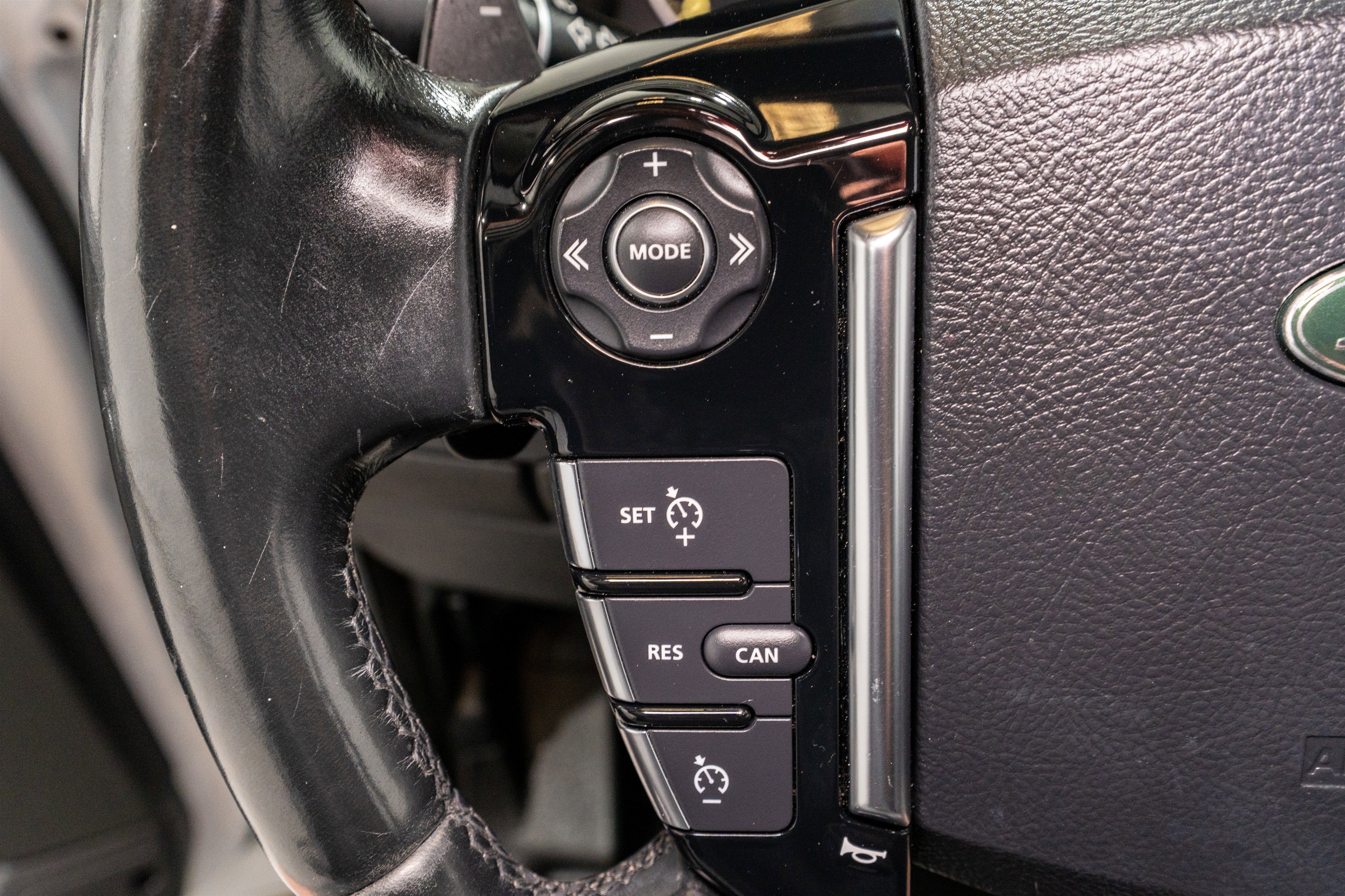 2016 Land Rover LR4 HSE LUX