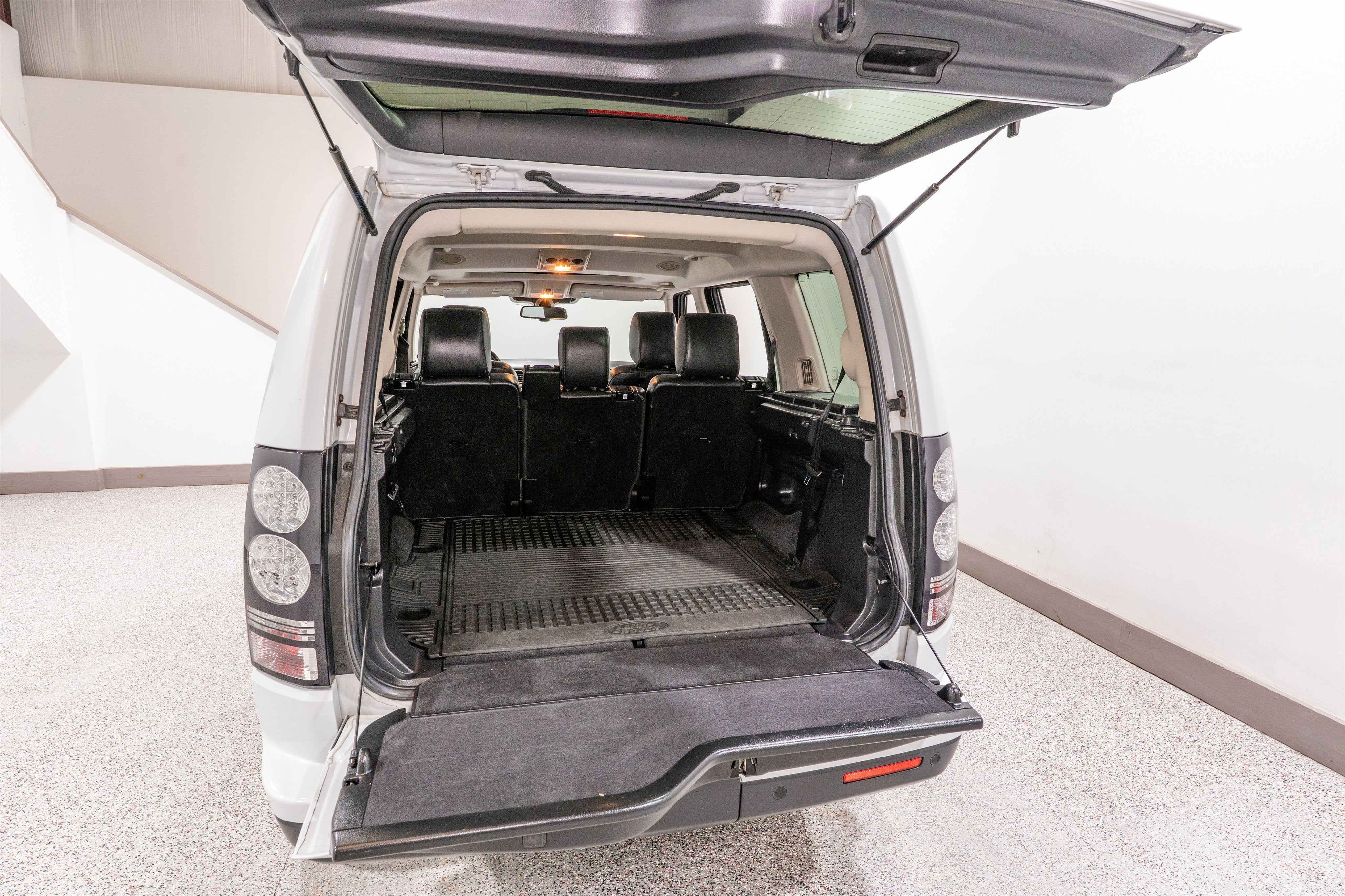 2016 Land Rover LR4 HSE LUX