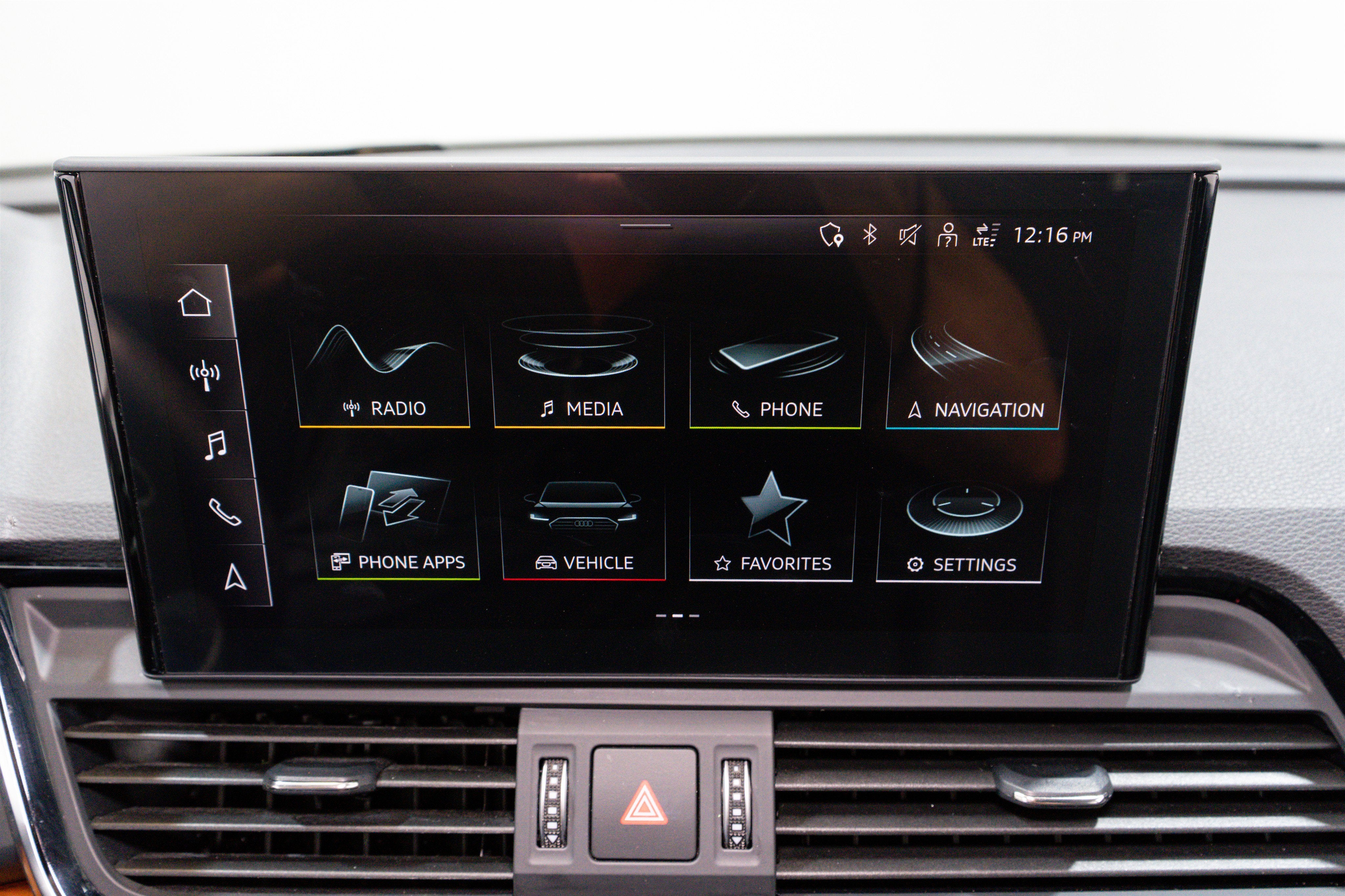 2022 Audi Q5 S line Premium Plus