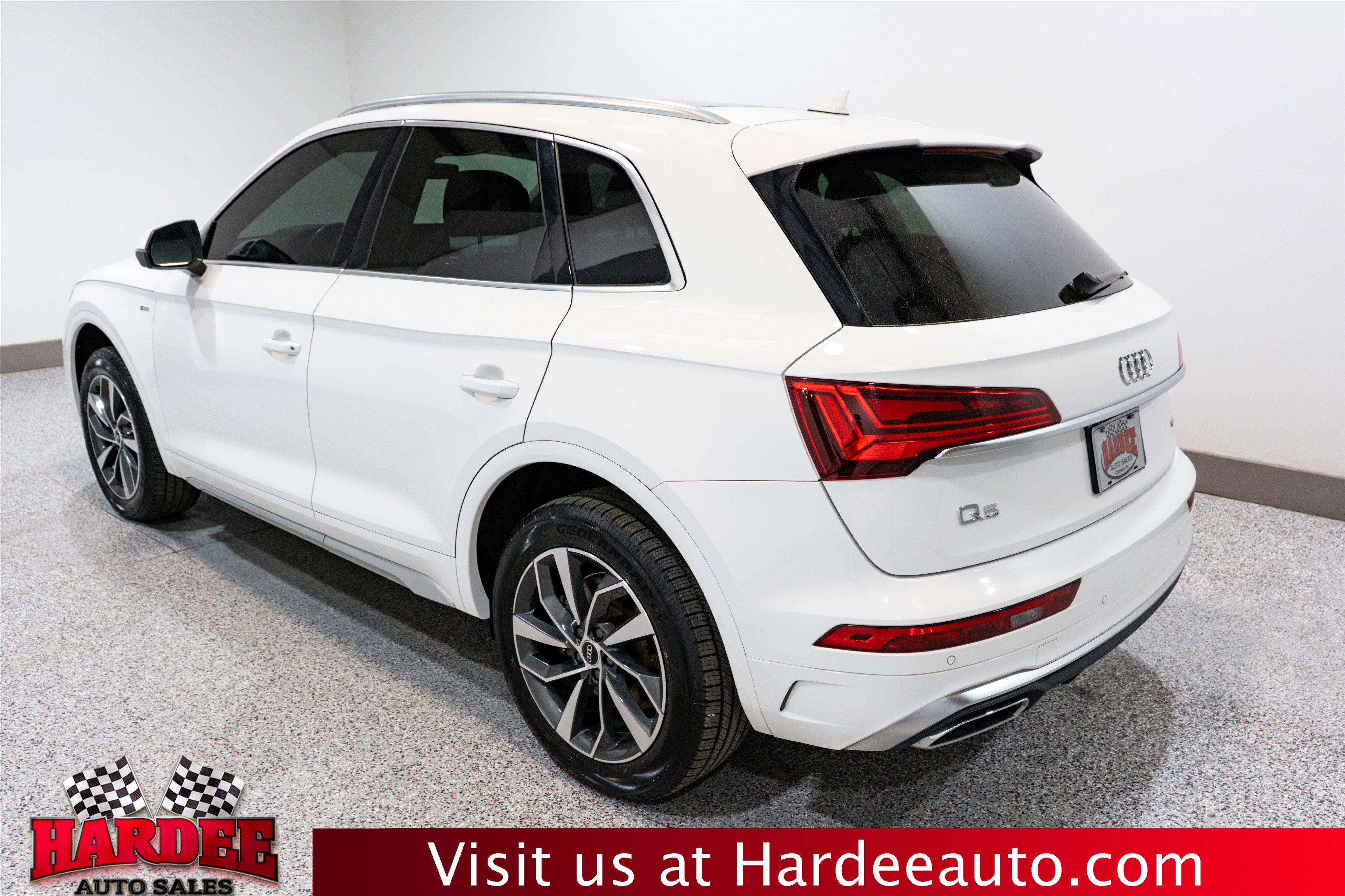 2022 Audi Q5 S line Premium Plus