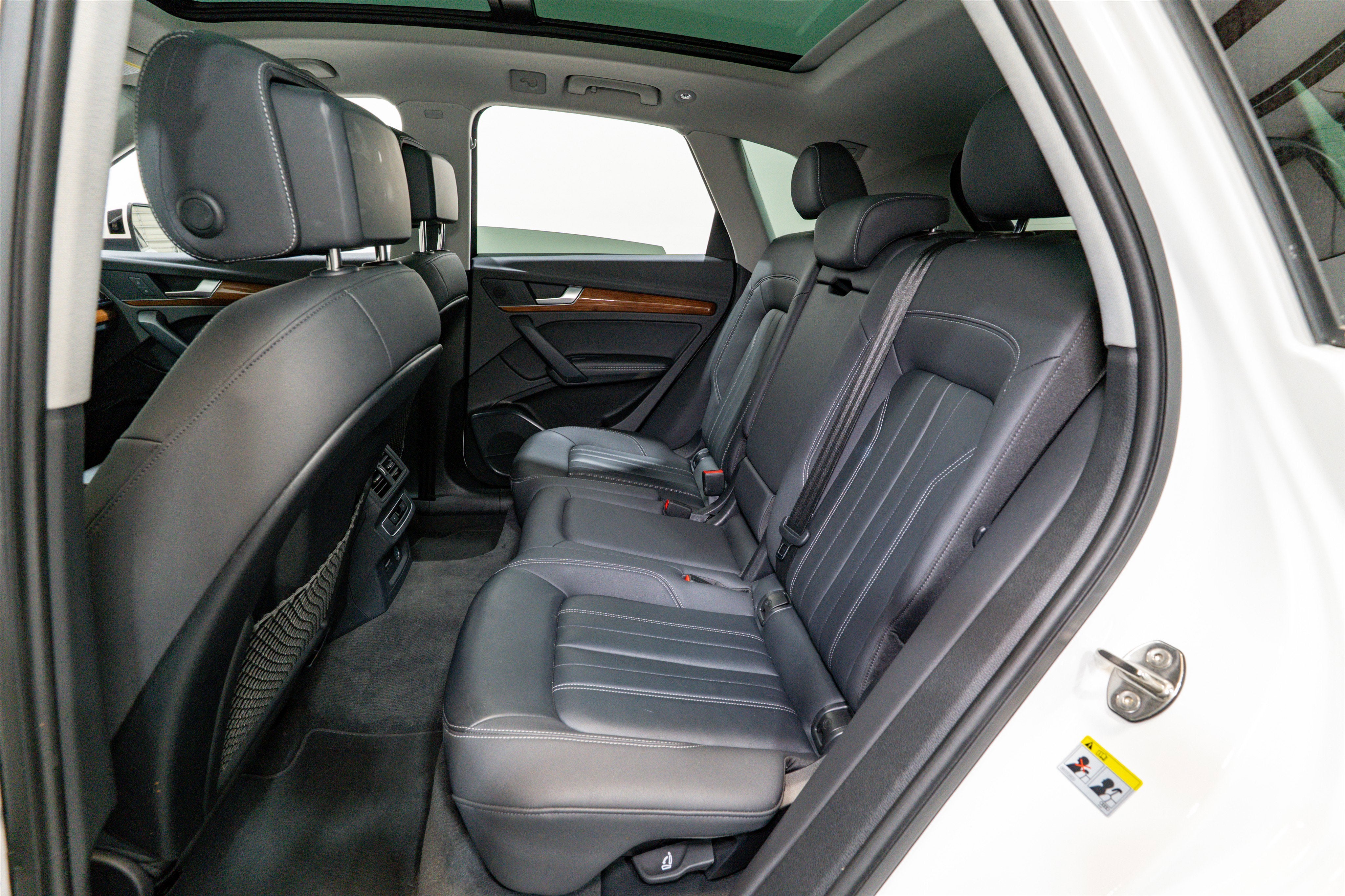 2022 Audi Q5 S line Premium Plus