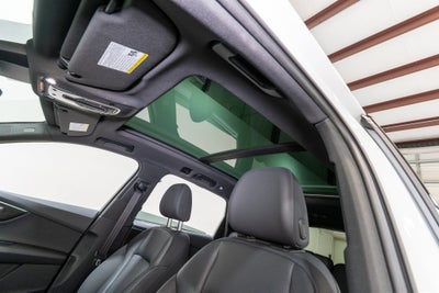 2022 Audi Q7 Premium Plus