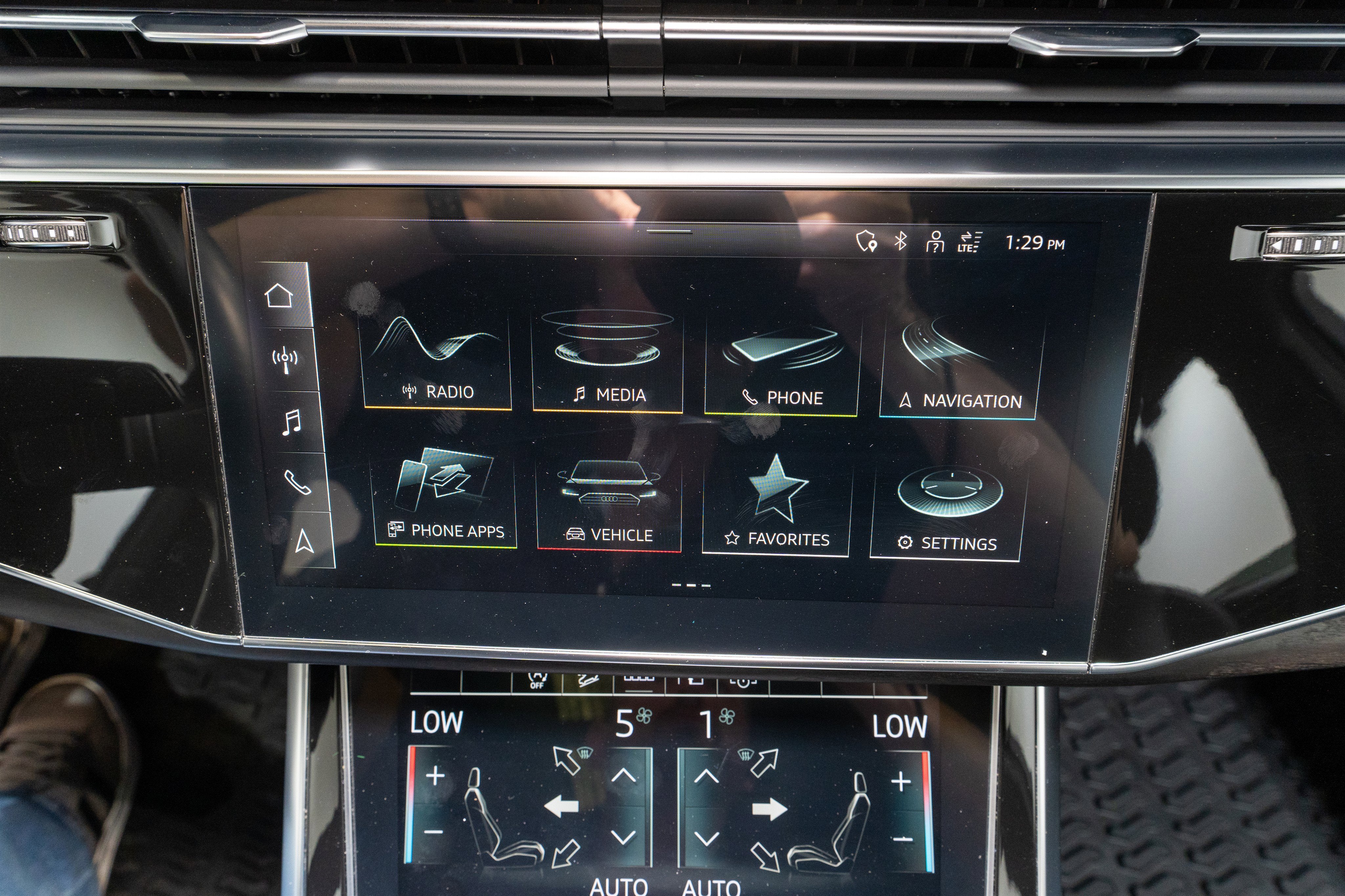 2022 Audi Q7 Premium Plus