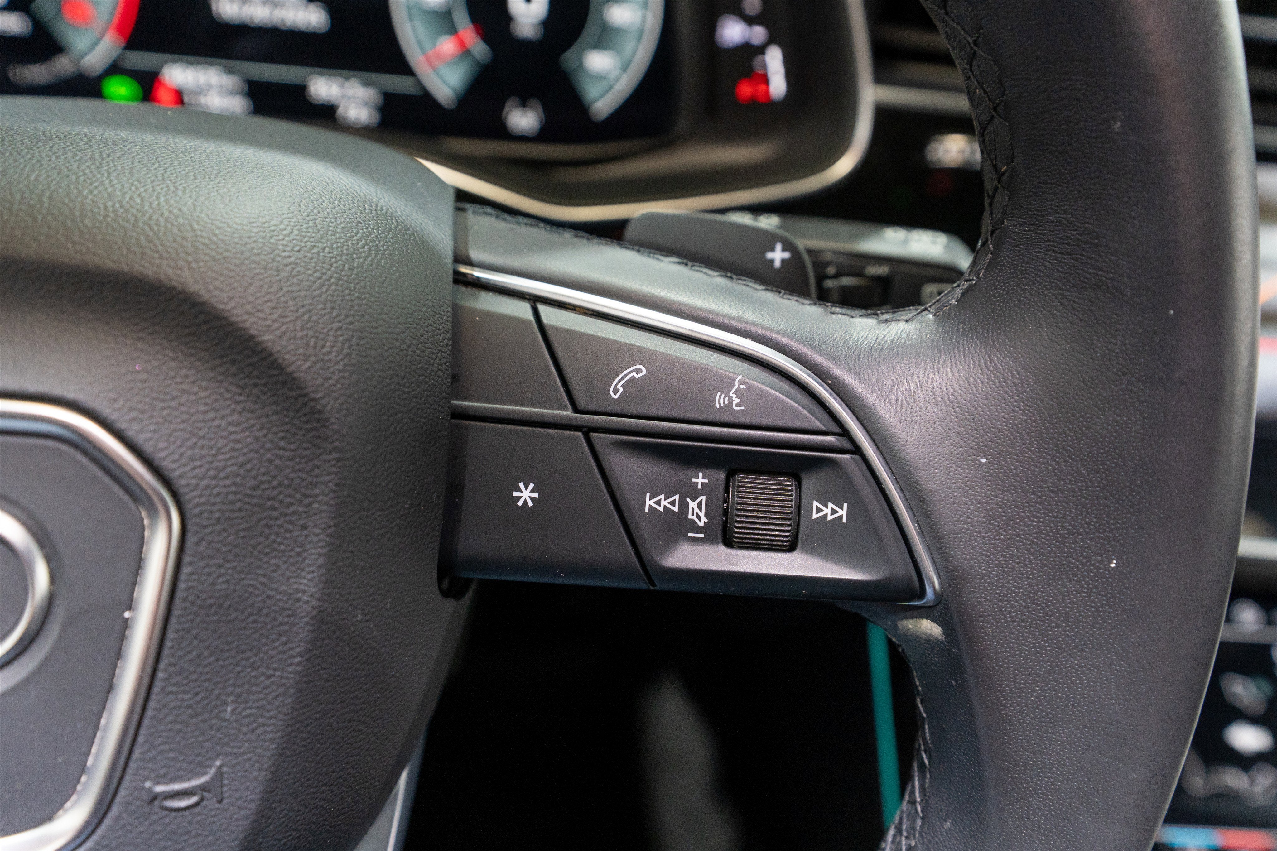 2022 Audi Q7 Premium Plus