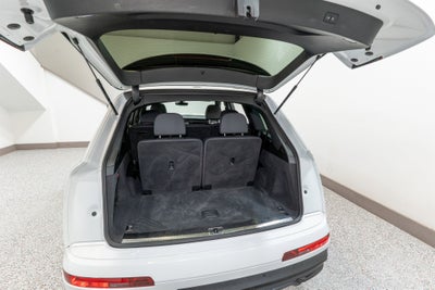 2022 Audi Q7 Premium Plus