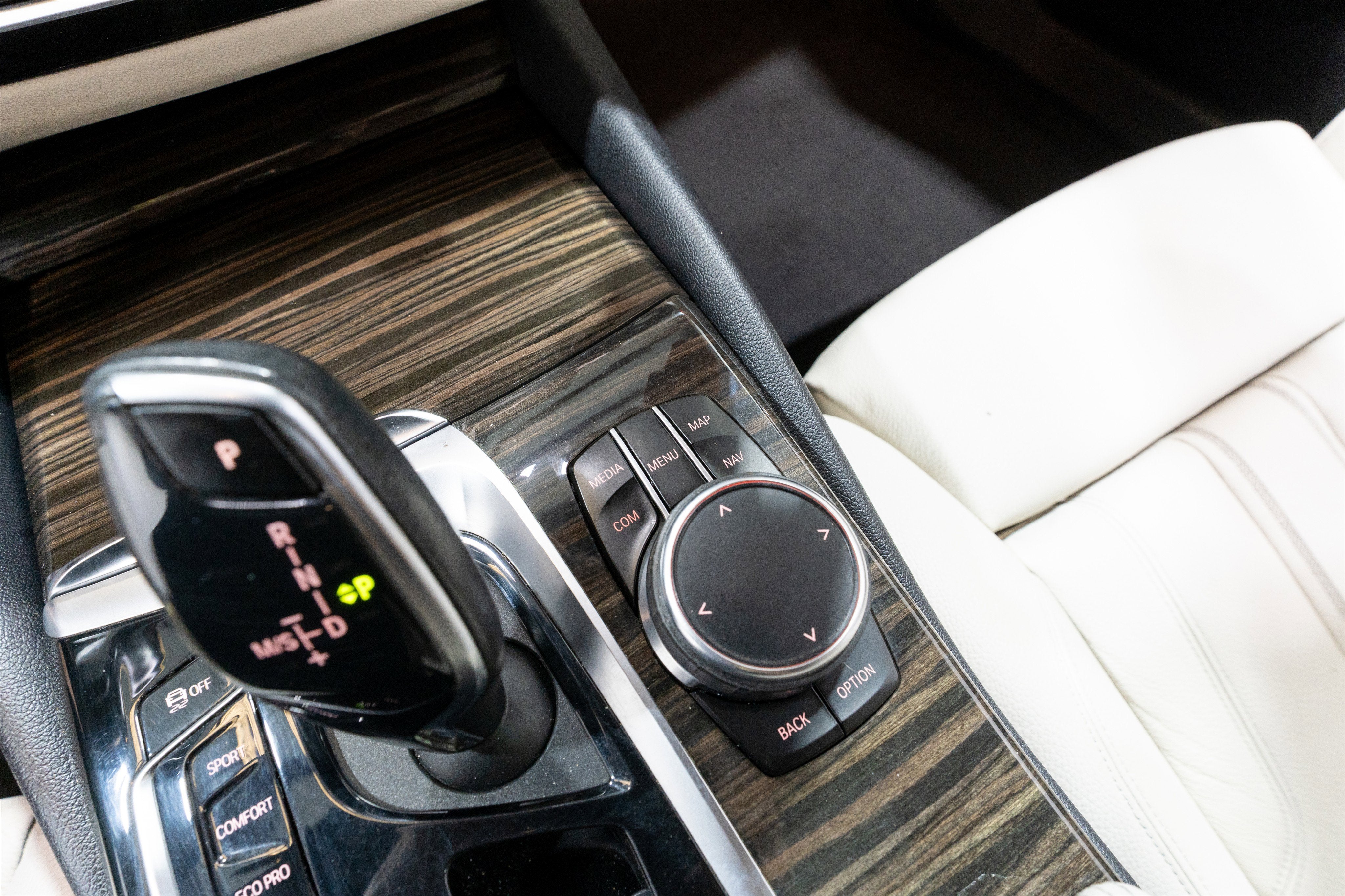 2019 BMW 5 Series 540i