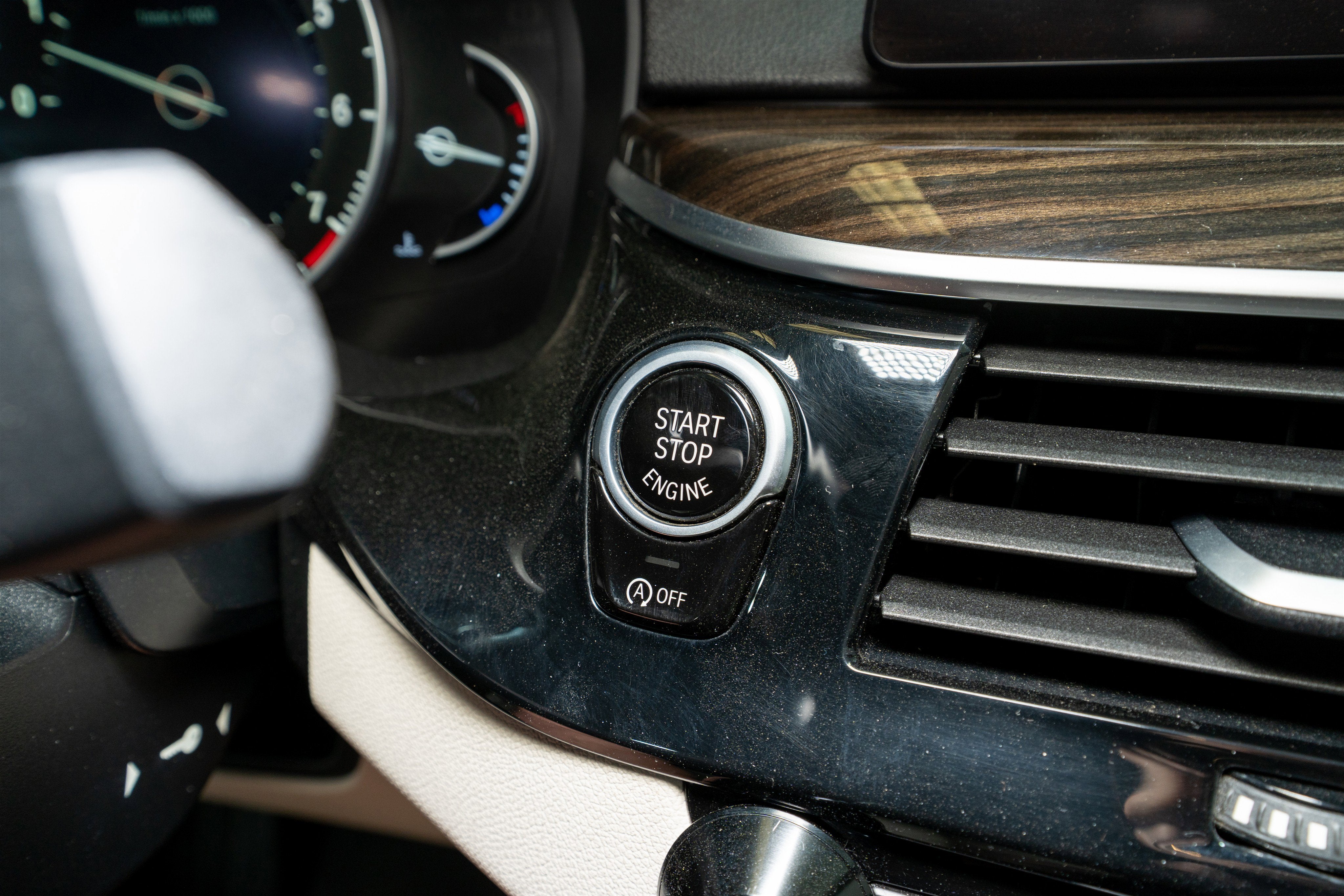 2019 BMW 5 Series 540i