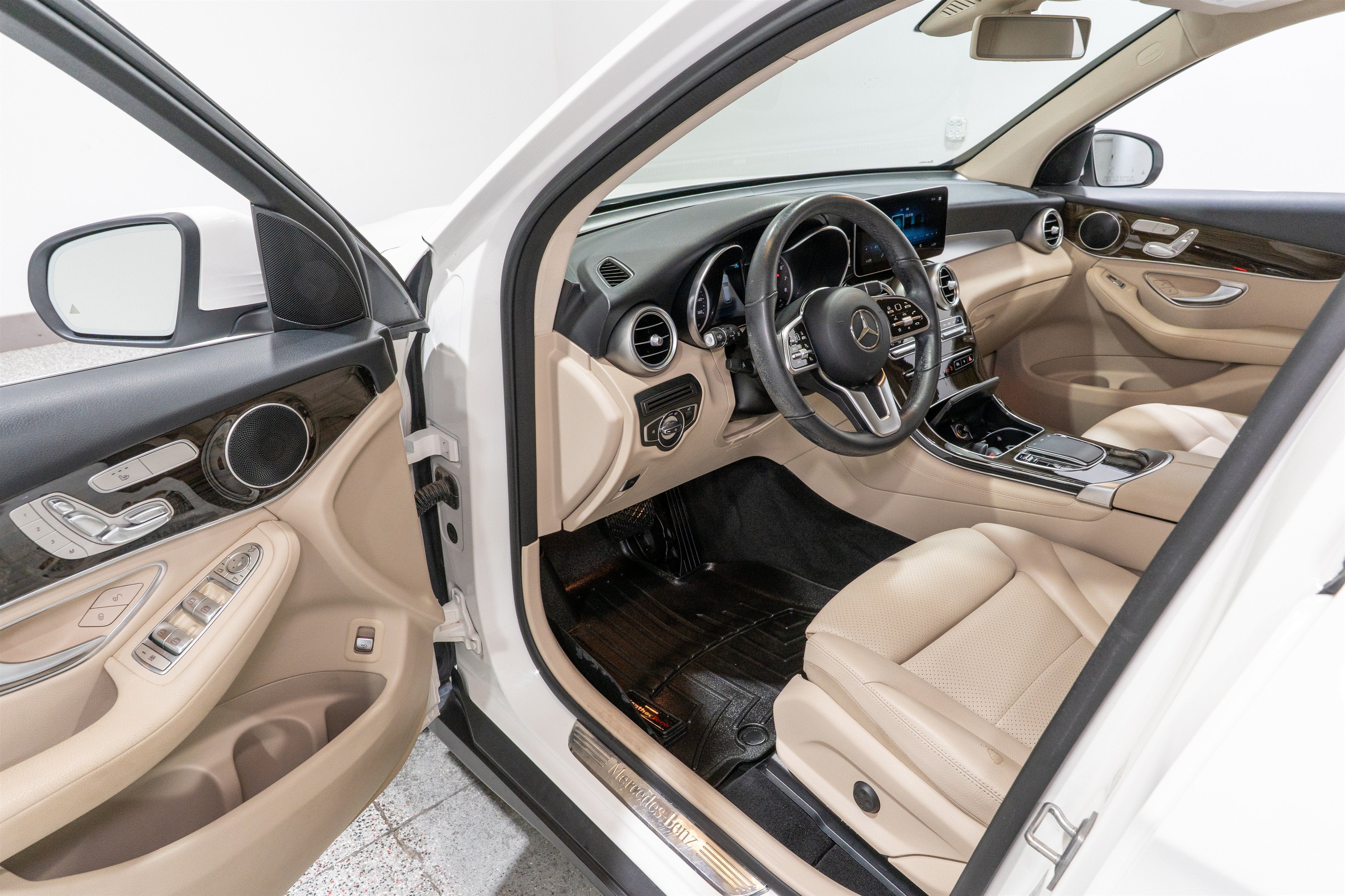 2020 Mercedes-Benz GLC 300