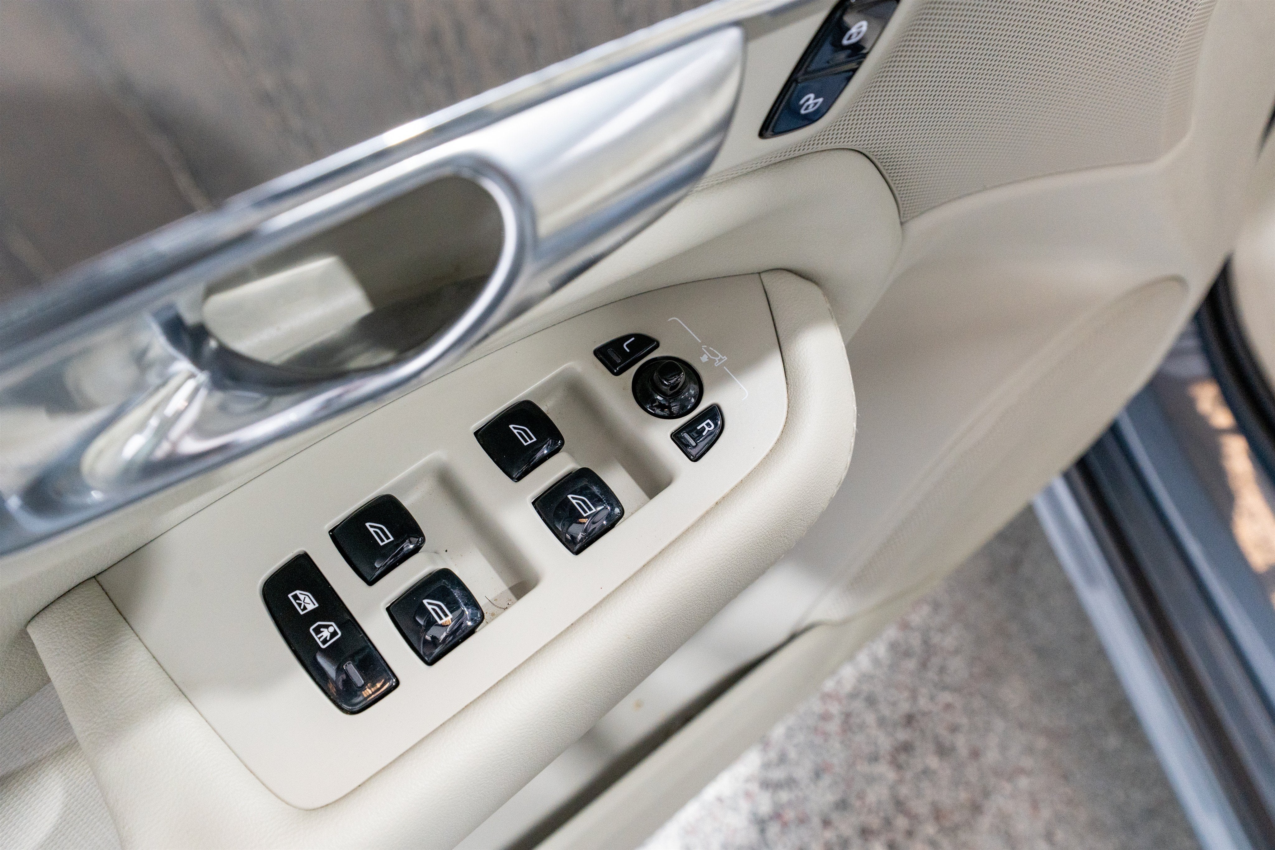 2023 Volvo XC90 Plus
