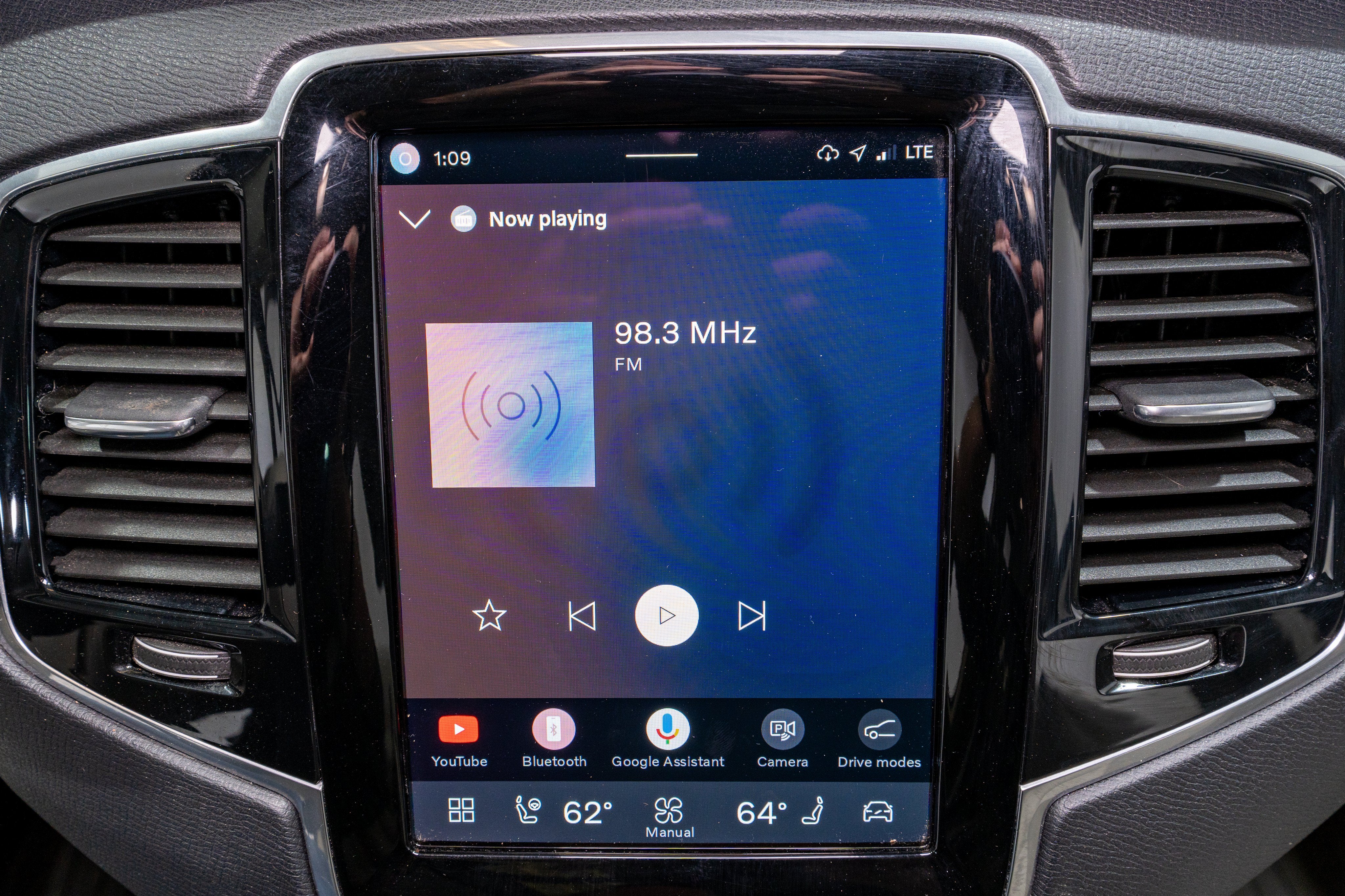 2023 Volvo XC90 Plus