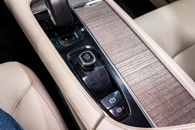 2023 Volvo XC90 Plus