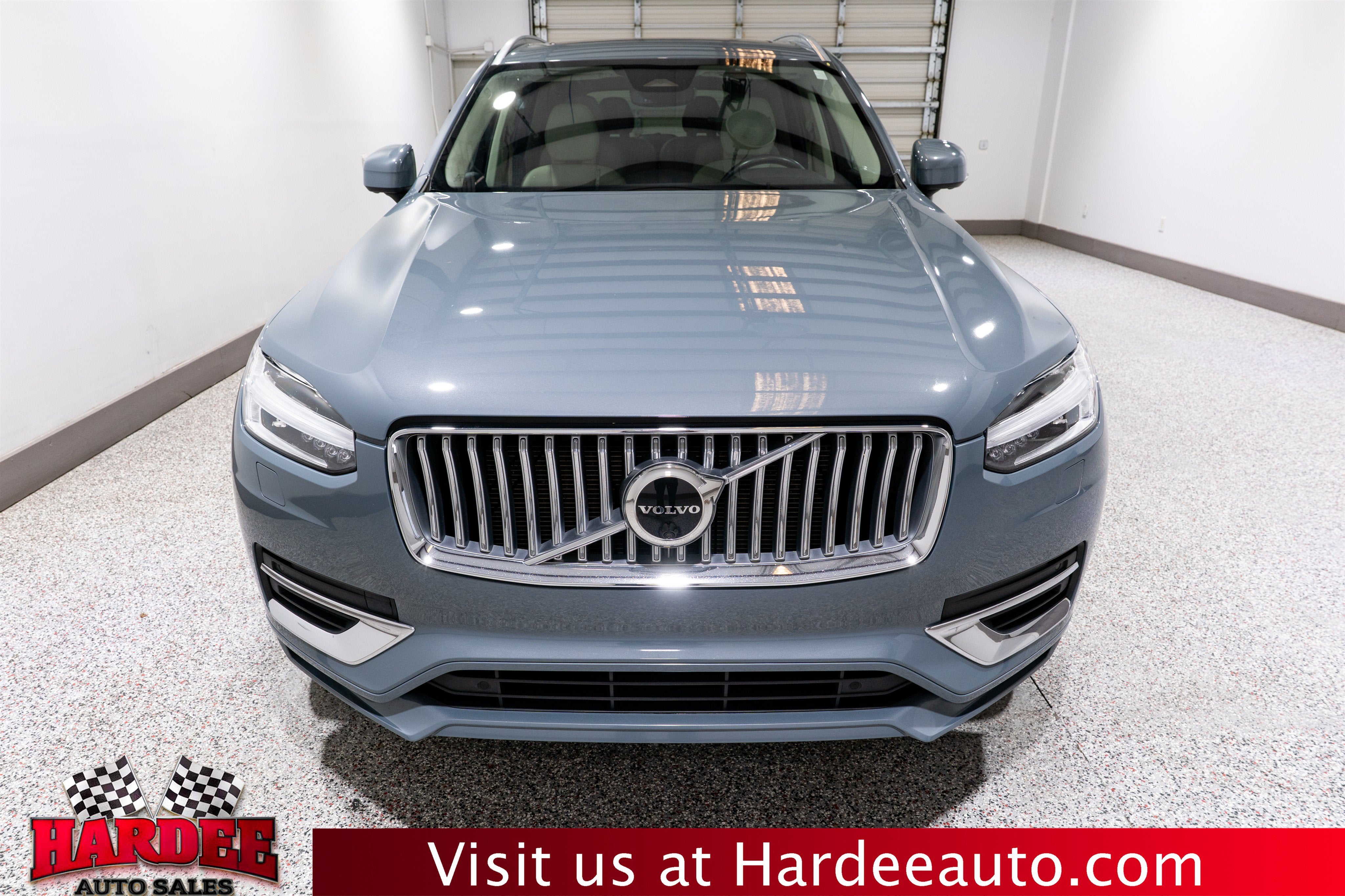2023 Volvo XC90 Plus