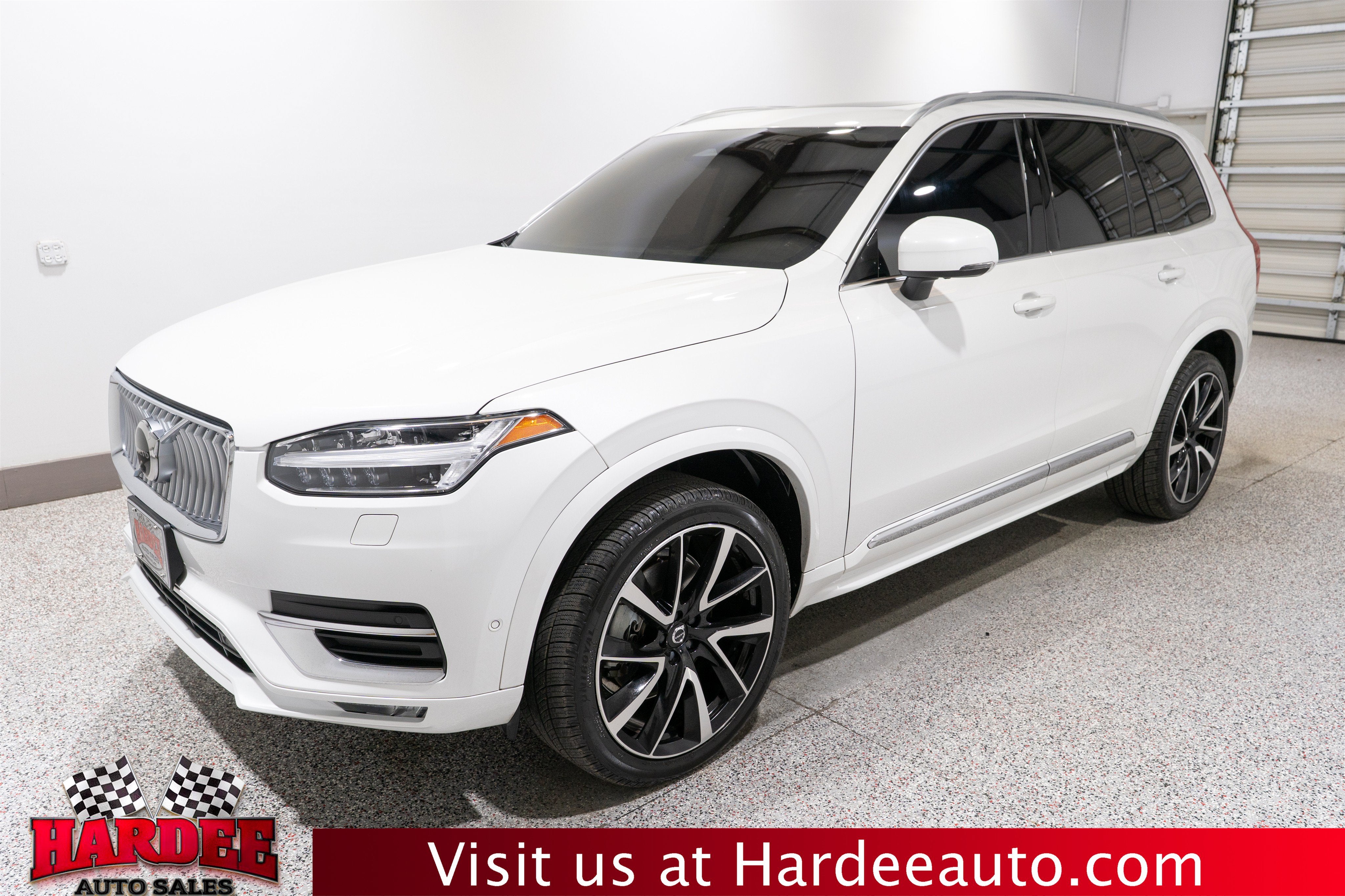 2023 Volvo XC90 Plus
