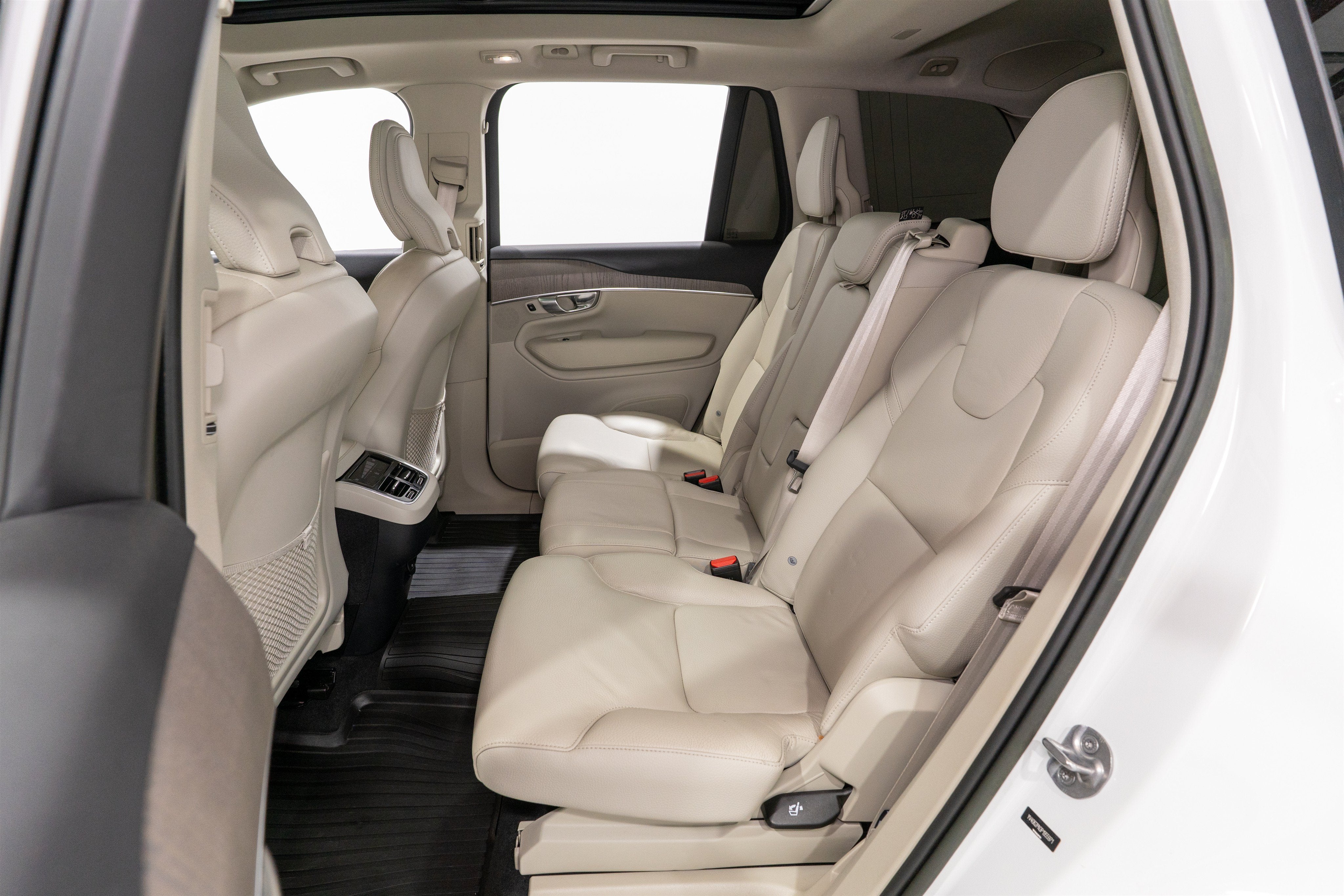 2023 Volvo XC90 Plus
