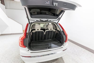 2023 Volvo XC90 Plus