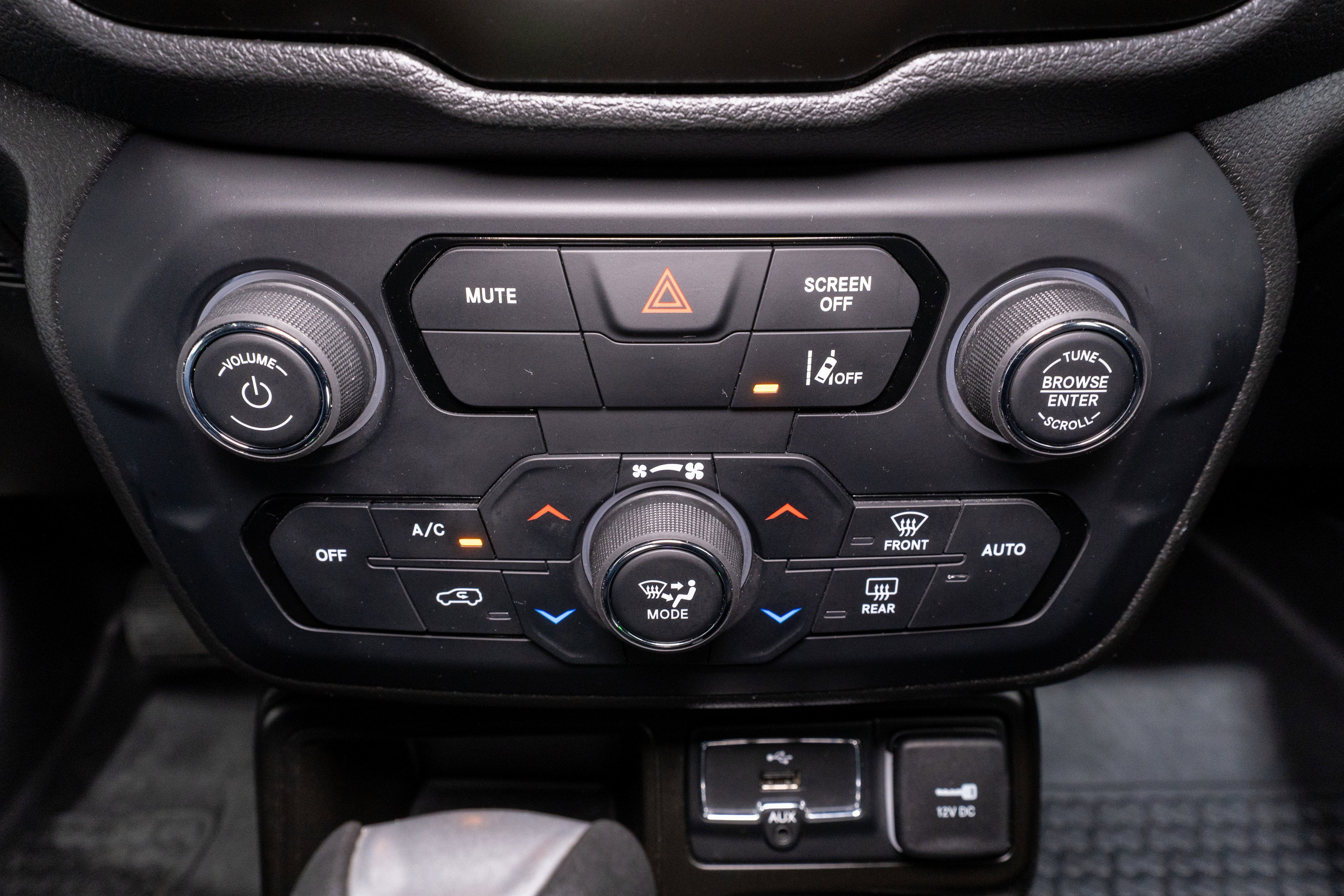2021 Jeep Renegade Islander