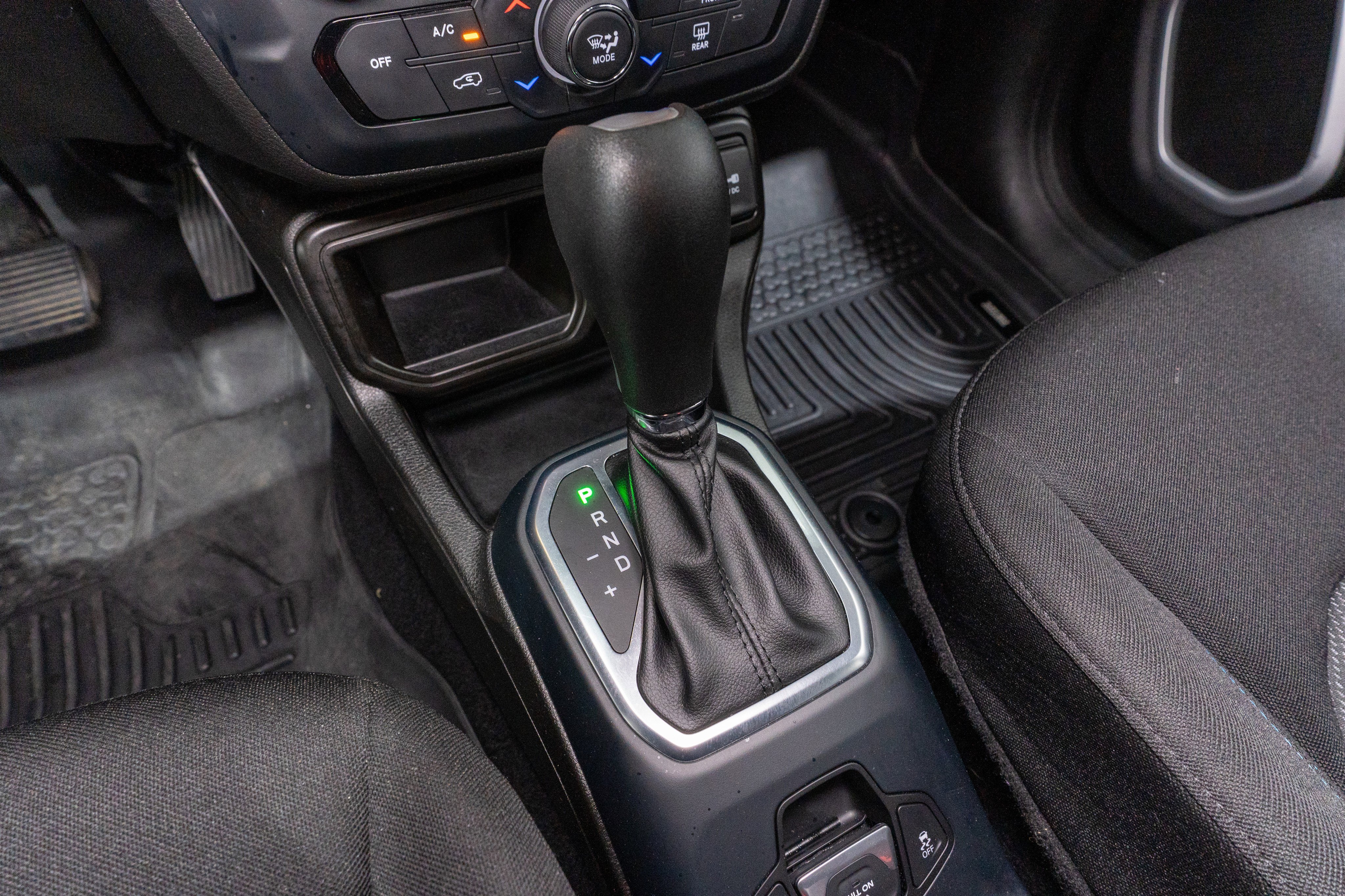 2021 Jeep Renegade Islander